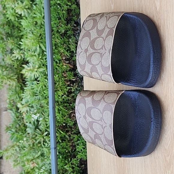COACH Slides In Signature Canvas Size 11D - Picture 2 of 11